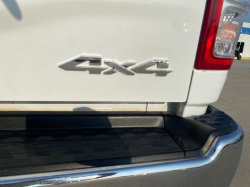 Used 2024 RAM 2500 Big Horn w/ Off Road Package AWD/4WD image 18