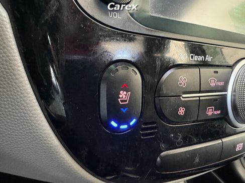 Used 2016 Kia Soul + w/ Primo Package FWD image 28