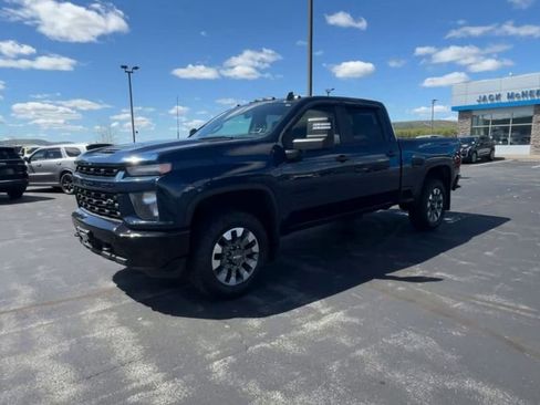 Used 2021 Chevrolet Silverado 2500 Custom w/ Custom Value Package AWD/4WD image 4