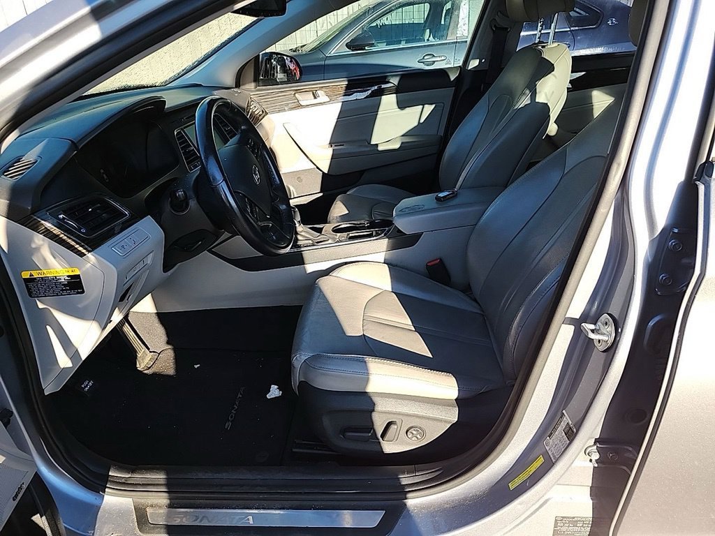 Used 2017 Hyundai Sonata Limited w/ Tech Package 03 FWD image 23