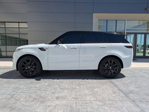 Used 2025 Land Rover Range Rover Sport Dynamic SE image 8