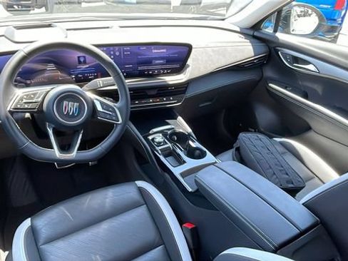 Used 2025 Buick Envision Sport Touring AWD/4WD image 14