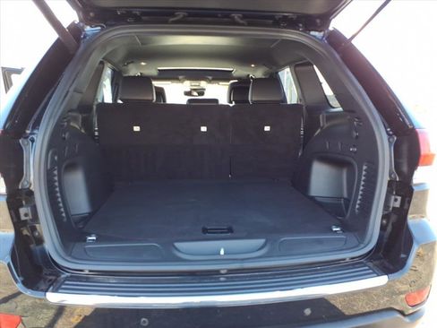 Used 2022 Jeep Grand Cherokee Limited image 13