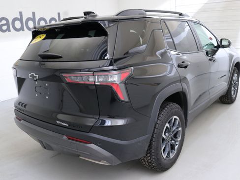 Used 2025 Chevrolet Equinox ACTIV w/ Safety and Technology Package image 8