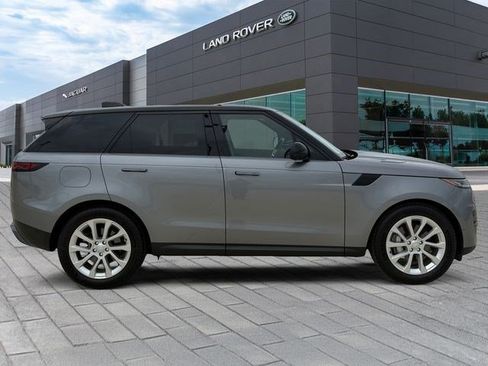 Used 2023 Land Rover Range Rover Sport SE AWD/4WD image 6