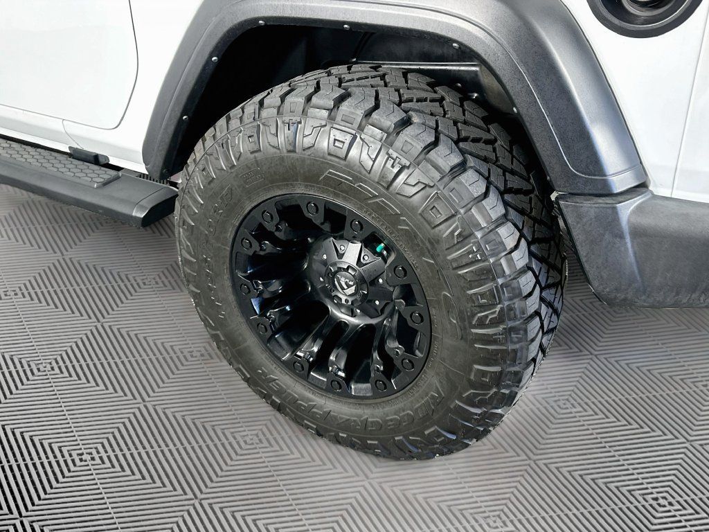 Used 2022 Jeep Wrangler Sport AWD/4WD image 37