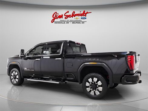 Used 2025 GMC Sierra 2500 Denali w/ Denali Reserve Package image 4