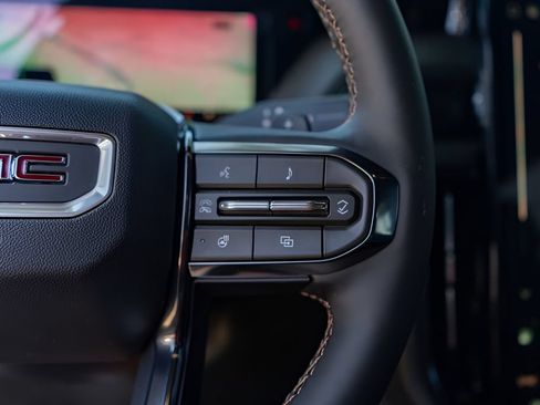 New 2026 GMC Yukon AT4 w/ AT4 Premium Package AWD/4WD image 8
