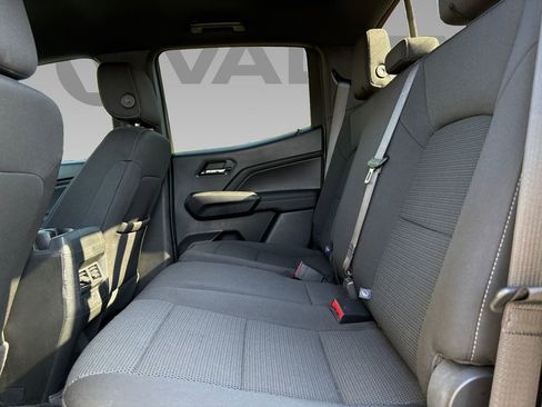 Used 2024 Chevrolet Colorado LT w/ LT Convenience Package image 5