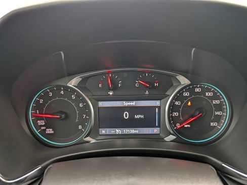 Used 2024 Chevrolet Equinox LT image 18