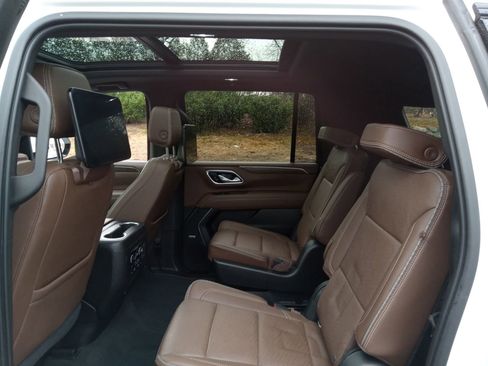 Used 2021 Chevrolet Suburban High Country w/ Max Trailering Package AWD/4WD image 23