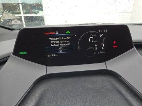 Used 2023 Toyota Prius XLE image 2