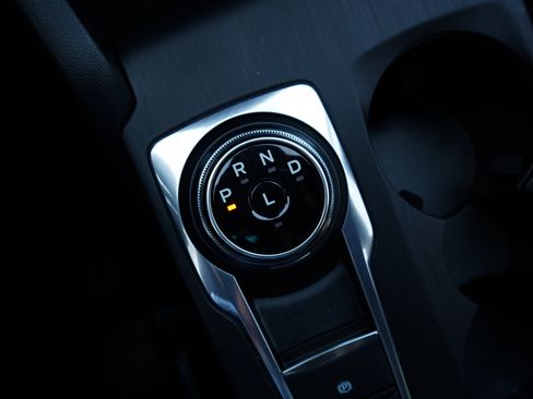 Used 2025 Ford Escape ST-Line image 29