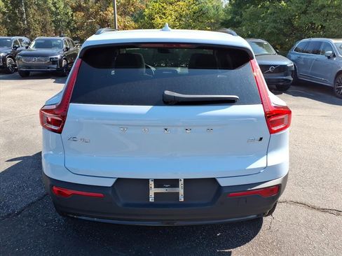 New 2026 Volvo XC40 B5 Plus w/ Protection Package Premier image 4