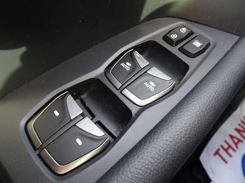 Used 2017 Hyundai Santa Fe Sport w/ 2.0T Ultimate Tech Package 05 image 25