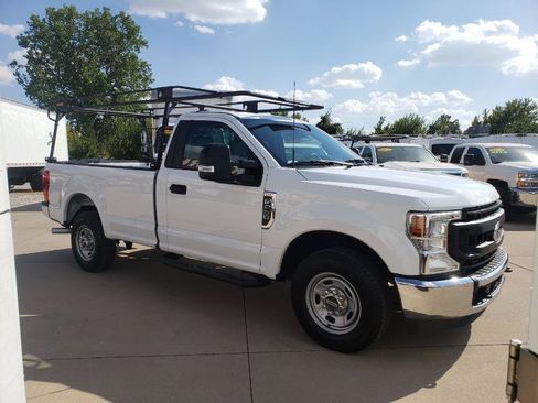 Used 2022 Ford F250 XL w/ Power Equipment Group RWD image 5