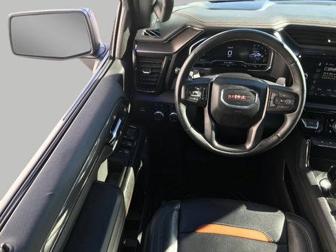 Used 2024 GMC Sierra 1500 AT4 w/ Technology Package image 5