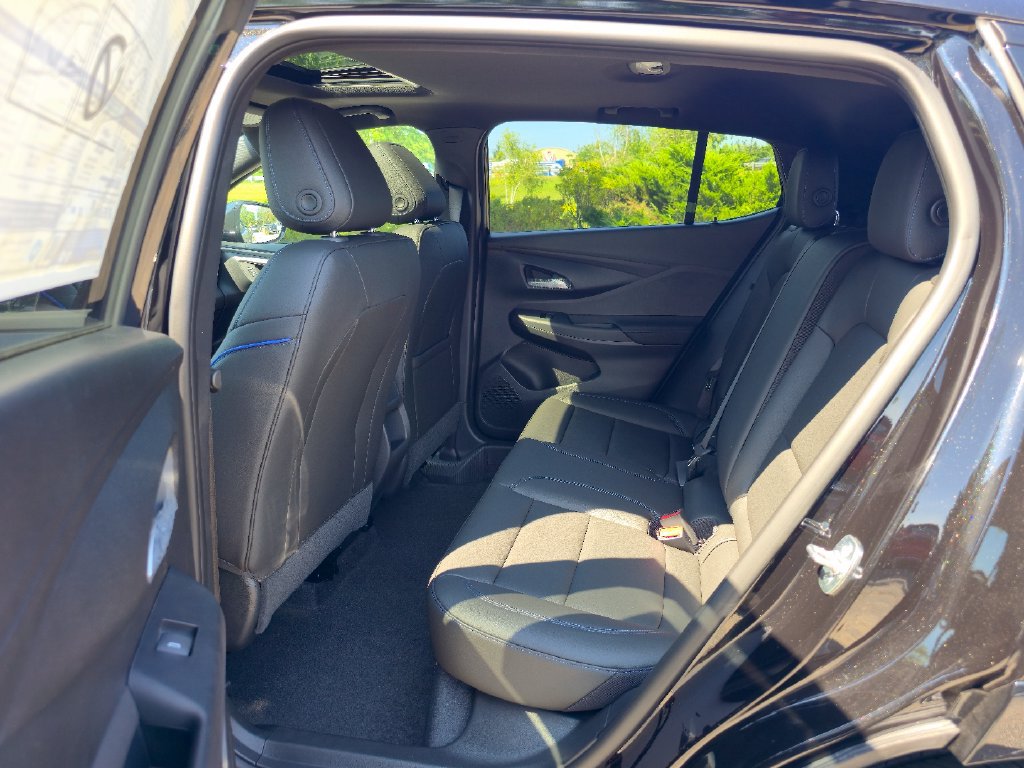 New 2026 Buick Envista Sport Touring w/ Convenience I Package FWD image 24