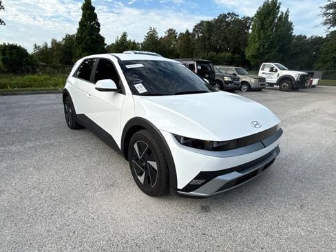 Used 2026 Hyundai Ioniq 5 SE RWD image 4