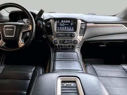 Used 2019 GMC Yukon Denali AWD/4WD image 16