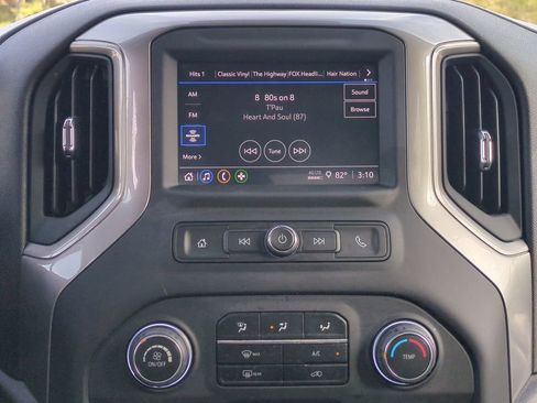 Used 2025 Chevrolet Silverado 1500 Custom image 19