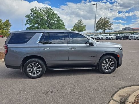 Used 2022 Chevrolet Tahoe LT w/ LT Signature Package AWD/4WD image 6