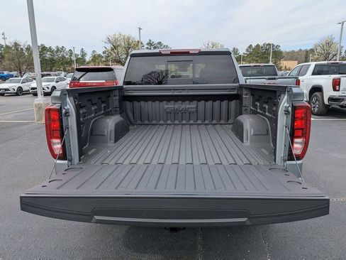 New 2026 GMC Sierra 1500 SLE w/ X31 Off-Road Package image 7