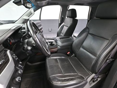 Used 2016 GMC Yukon SLT w/ Premium Edition AWD/4WD image 30
