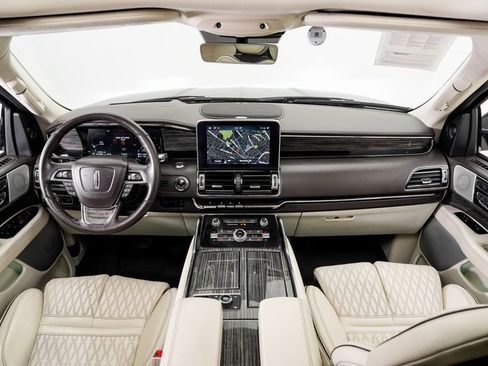 Used 2020 Lincoln Navigator L Black Label image 19
