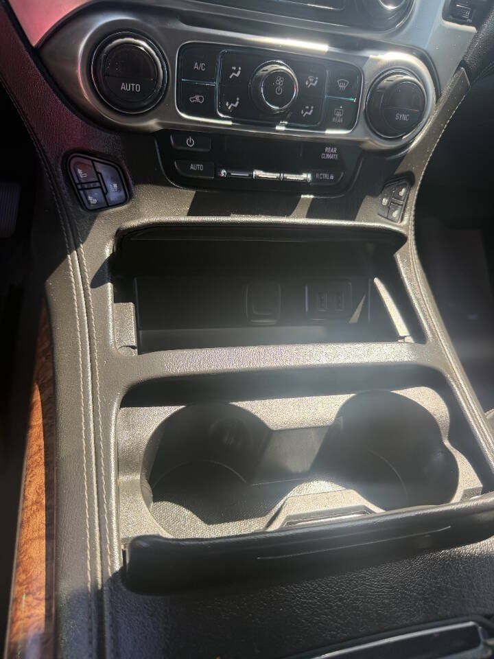 Used 2020 Chevrolet Suburban Premier RWD image 9