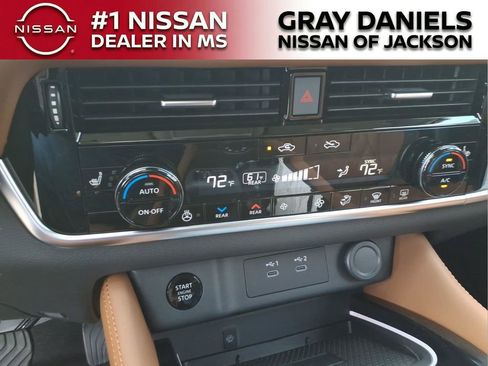 New 2026 Nissan Rogue Platinum image 17