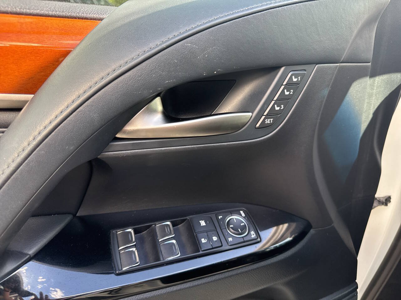 Used 2017 Lexus LX 570 4WD image 10