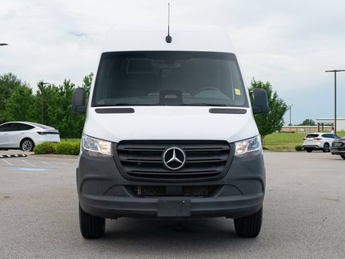 Used 2025 Mercedes-Benz Sprinter 2500 image 9