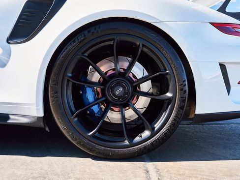Used 2019 Porsche 911 GT3 RS RWD image 22