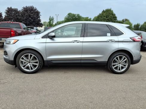 Used 2024 Ford Edge Titanium AWD/4WD image 2