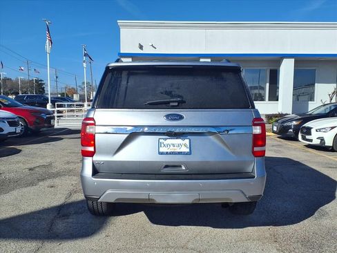 Used 2021 Ford Expedition XLT image 22