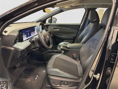 New 2026 Nissan Leaf Platinum+ w/ Cargo Package (Platinum+) FWD image 9