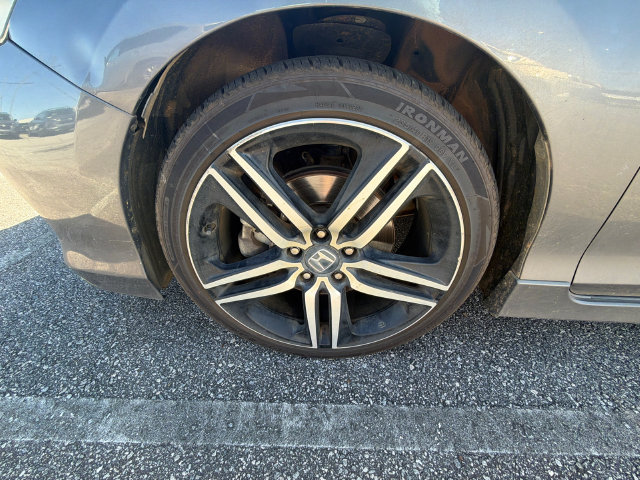Used 2016 Honda Accord Sport image 11