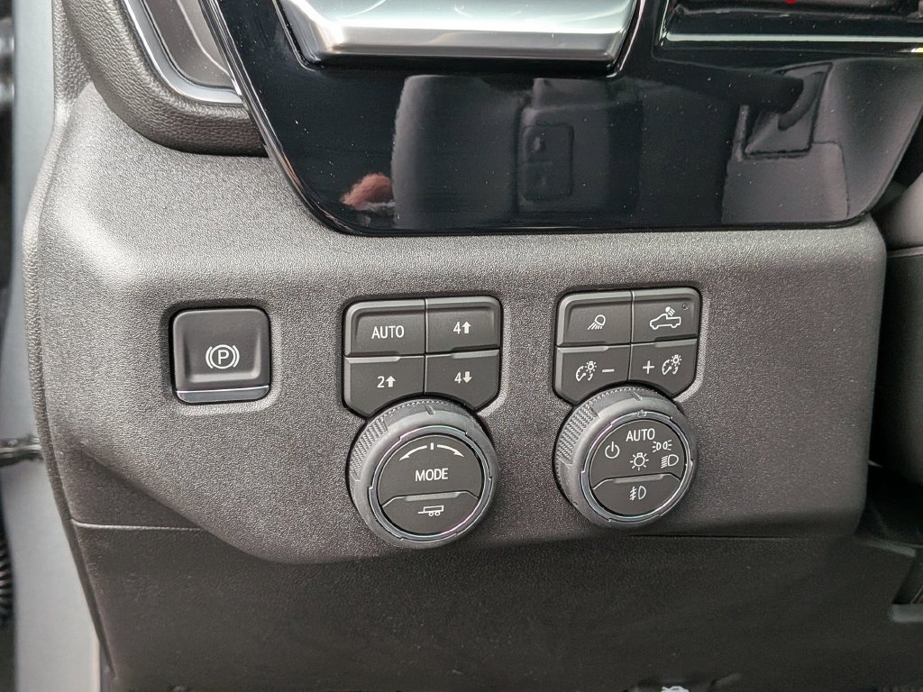 New 2026 Chevrolet Silverado 1500 RST w/ Dark Appearance Package AWD/4WD image 18