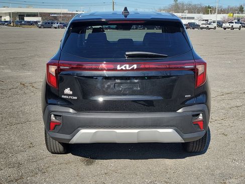 Used 2025 Kia Seltos LX AWD/4WD image 6
