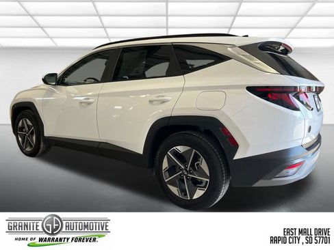 Used 2025 Hyundai Tucson SEL FWD image 4