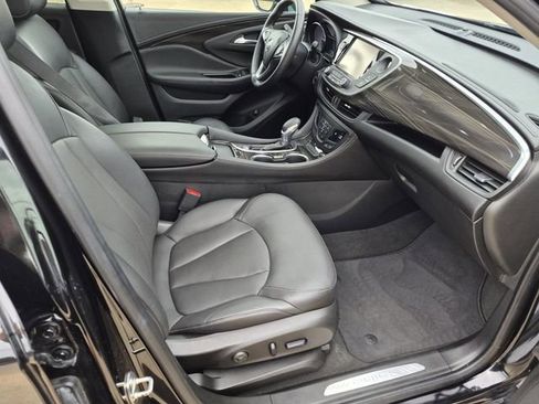 Used 2019 Buick Envision Essence FWD image 13