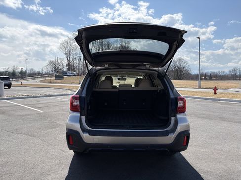 Used 2019 Subaru Outback 2.5i Limited image 11