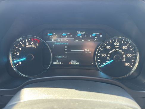 Used 2019 Ford F150 Platinum w/ Equipment Group 701A Luxury AWD/4WD image 8