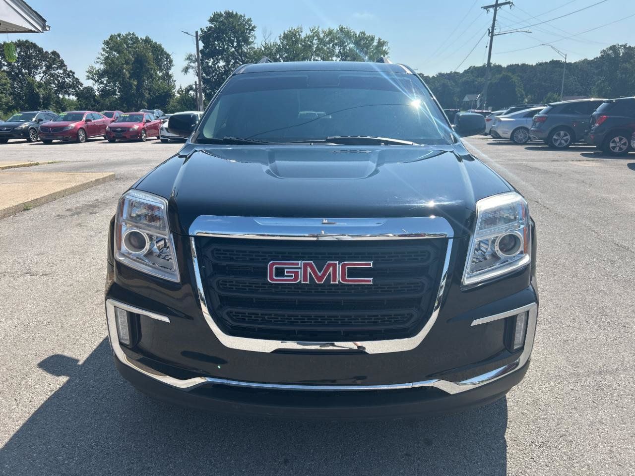 Used 2017 GMC Terrain SLE w/ Convenience Package AWD/4WD image 2