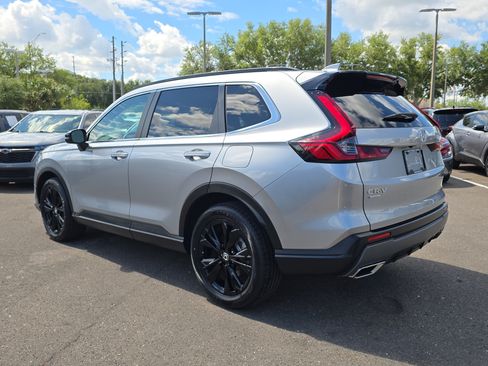 Used 2024 Honda CR-V Sport Touring image 6