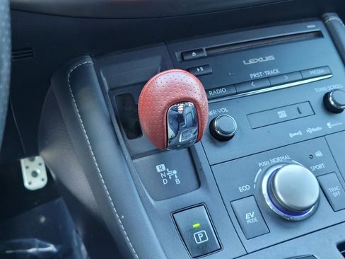 Used 2015 Lexus CT 200h w/ Navigation Package image 23