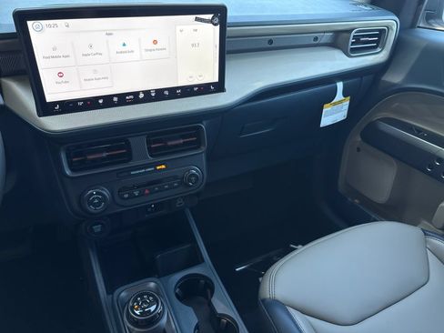 New 2026 Ford Maverick Lariat w/ 4K Tow Package AWD/4WD image 18