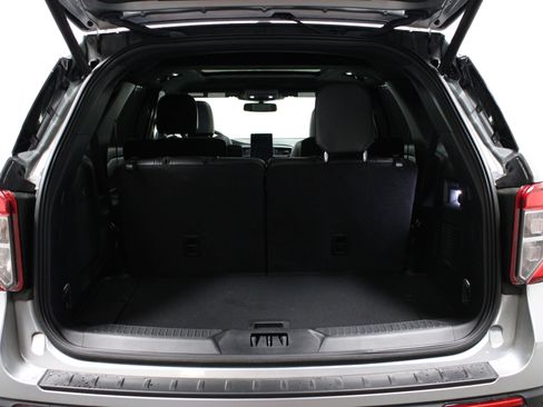 Used 2024 Ford Explorer ST w/ Equipment Group 401A image 15