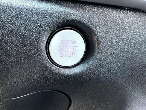 Used 2025 Kia Sorento S w/ Panoramic Sunroof Package FWD image 28